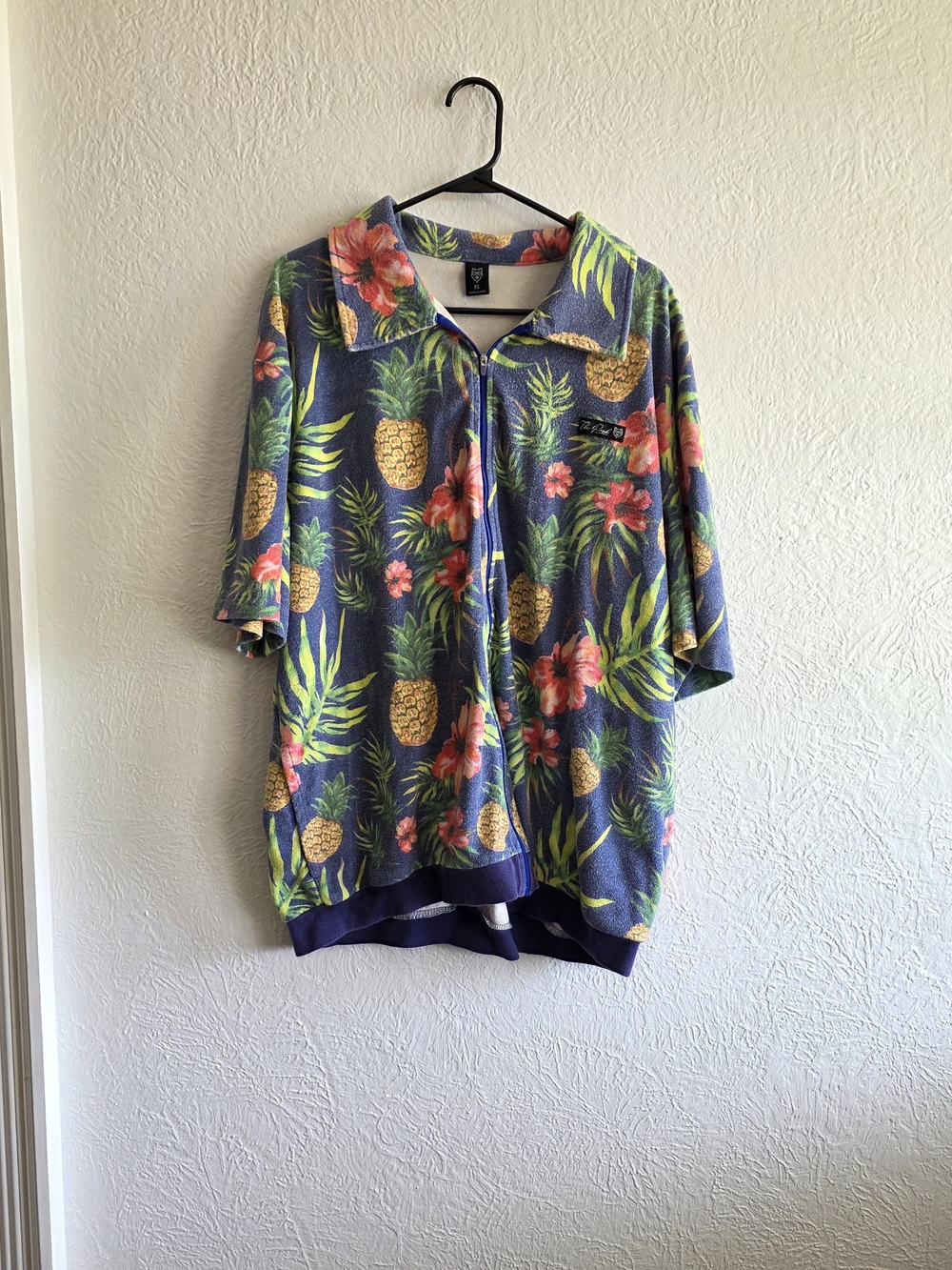 The Pack Men's Tropical Floral Pineapple Lightweight Shirt Jacket - Blue